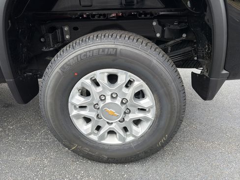 New 2026 Chevrolet Silverado 2500 LT image 19