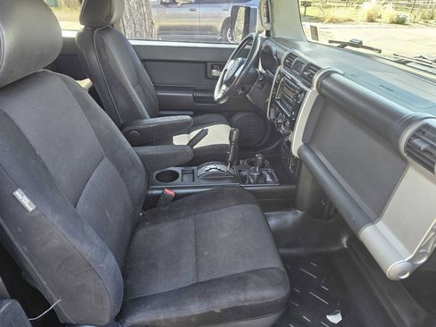 Used 2007 Toyota FJ Cruiser 4WD image 26