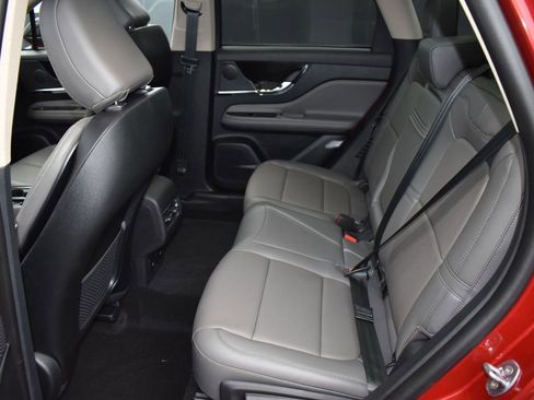 New 2025 Lincoln Corsair Reserve image 22