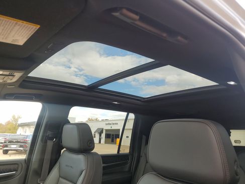 Certified 2024 GMC Yukon XL Denali w/ Max Trailering Package image 27