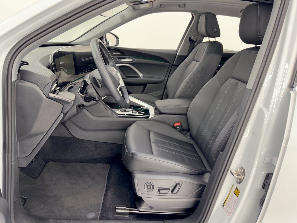 Used 2025 Audi Q5 Premium Plus AWD/4WD image 5