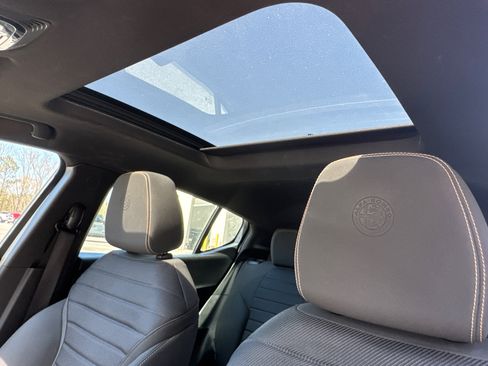 Used 2024 Alfa Romeo Tonale Sprint image 13