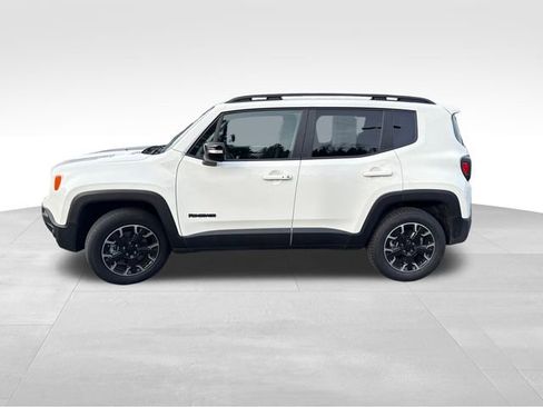 Used 2023 Jeep Renegade Latitude image 8