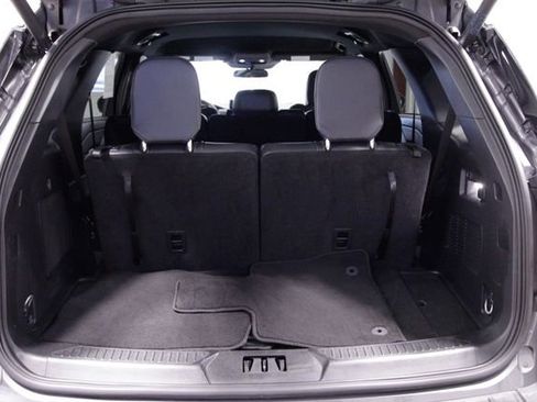 Used 2025 Ford Explorer ST-Line w/ ST-Line Street Pack image 23