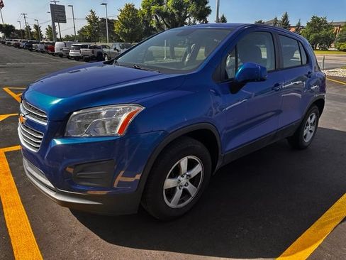 Used 2016 Chevrolet Trax LS AWD/4WD image 2