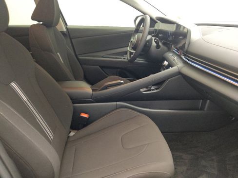Used 2024 Hyundai Elantra SEL FWD image 21
