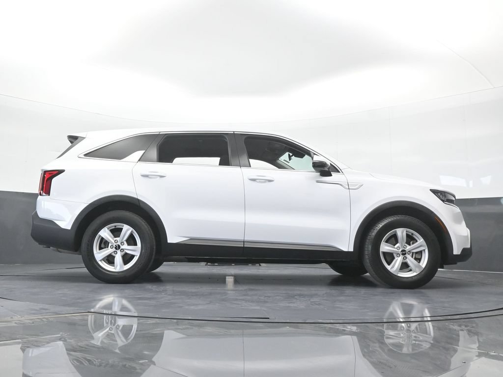 Used 2023 Kia Sorento LX FWD image 59