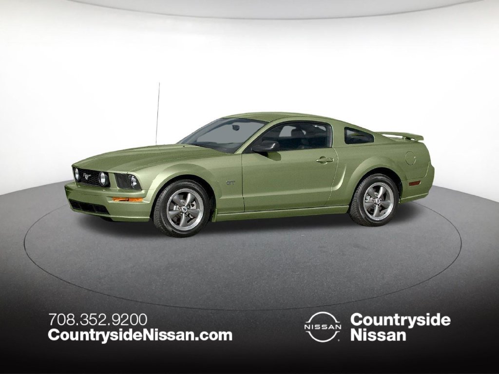 Used 2005 Ford Mustang GT RWD image 1