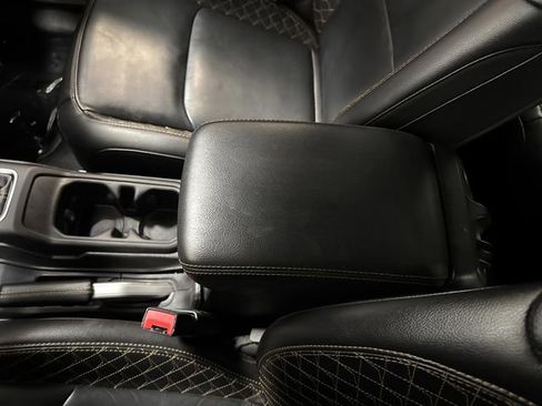 Used 2021 Jeep Wrangler Unlimited Sahara image 20