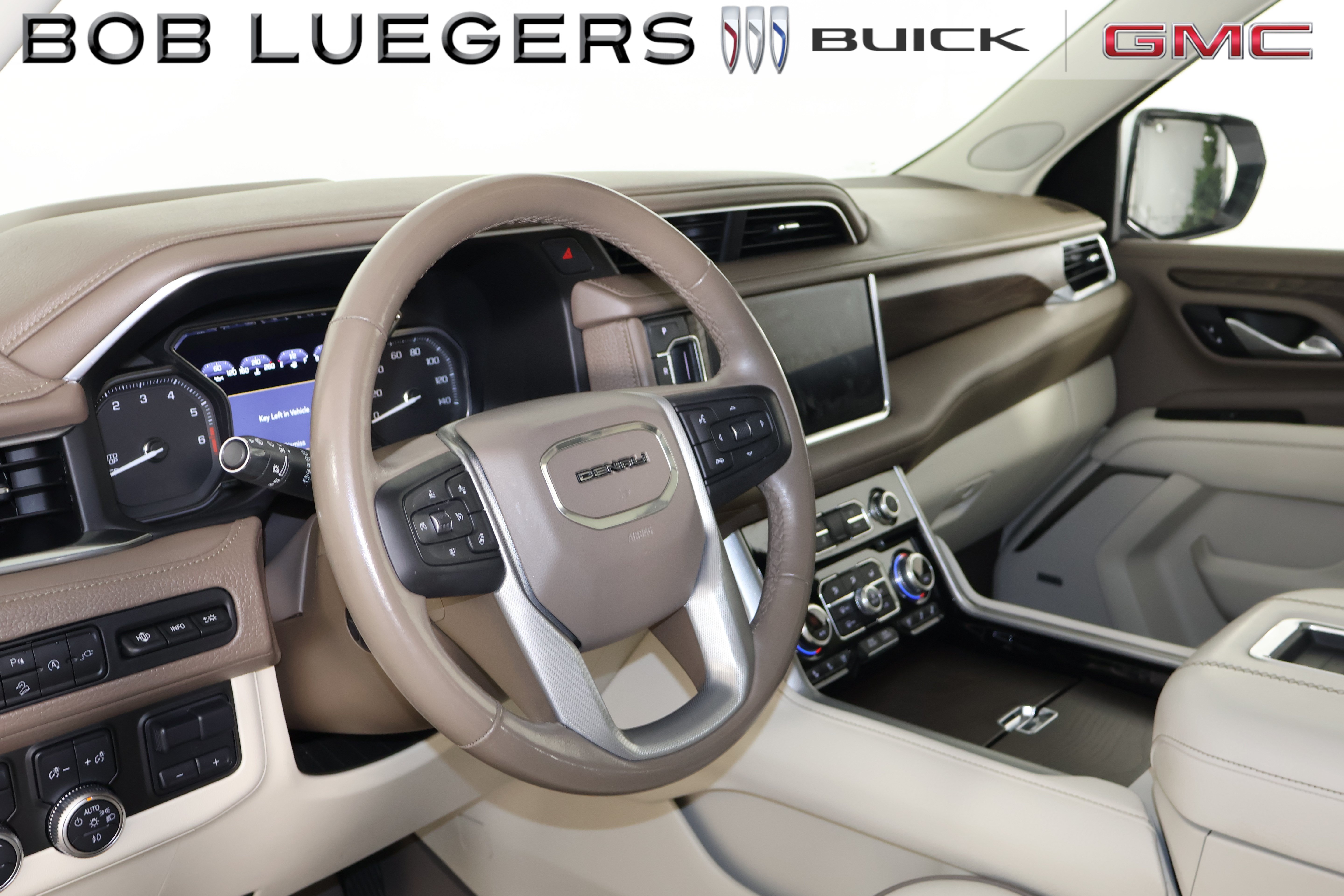 Certified 2021 GMC Yukon Denali w/ Denali Ultimate Package AWD/4WD image 8