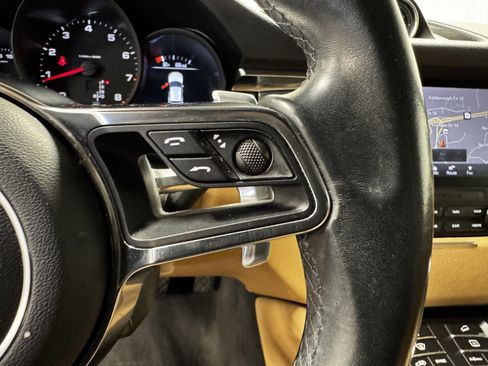 Used 2018 Porsche Macan Sport Edition image 16