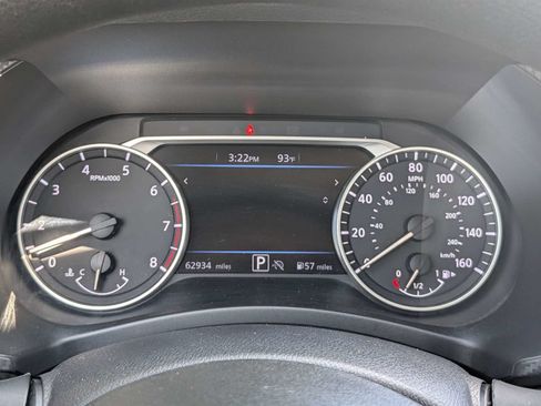 Used 2025 Nissan Sentra SV FWD image 21
