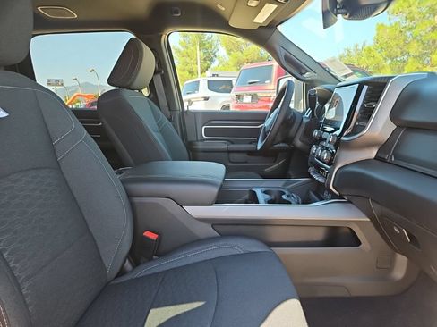 New 2026 RAM 2500 Big Horn AWD/4WD image 24