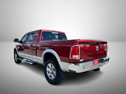 Used 2014 RAM 3500 Laramie w/ Convenience Group AWD/4WD image 3