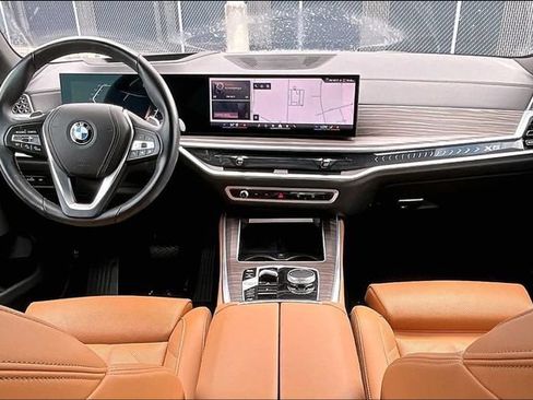 Used 2024 BMW X5 xDrive40i w/ Parking Assistance Package AWD/4WD image 14