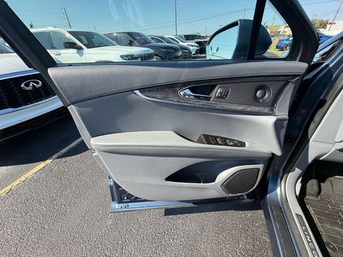 Used 2019 Lincoln Nautilus Reserve image 11