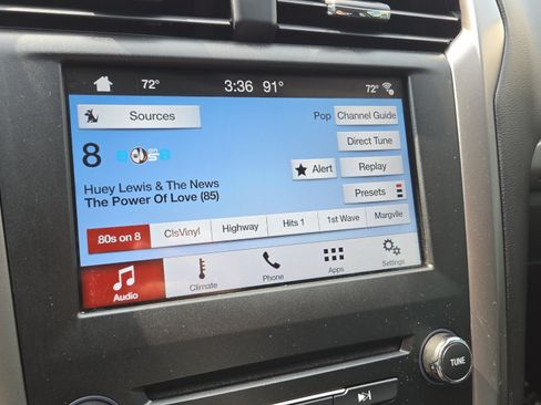 Used 2017 Ford Fusion SE w/ Equipment Group 201A FWD image 27