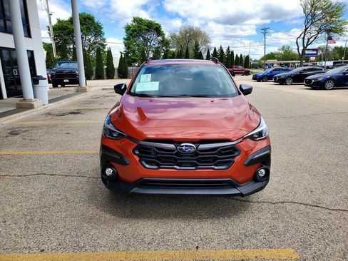 Used 2024 Subaru Crosstrek 2.5i Limited w/ Crosstrek Mirror Package AWD/4WD image 2