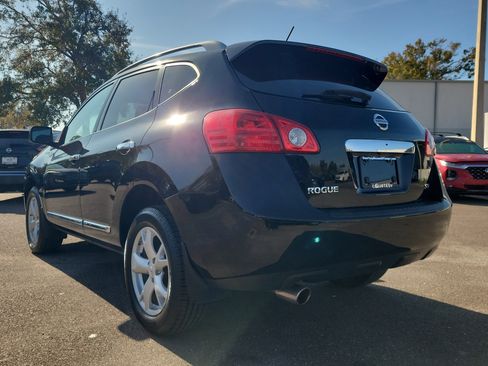 Used 2011 Nissan Rogue SV image 6
