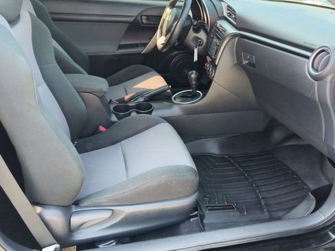 Used 2014 Scion tC image 11
