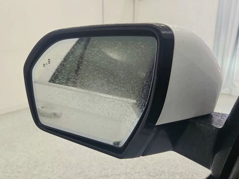 Used 2024 Ford Expedition Limited image 24