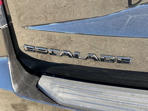 Used 2023 Cadillac Escalade Sport w/ LPO, ONYX Package AWD/4WD image 31