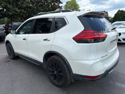 Used 2017 Nissan Rogue SV w/ Midnight Edition FWD image 6