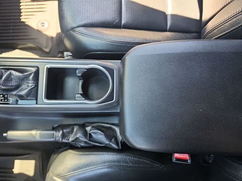 Used 2021 Toyota Tacoma TRD Off-Road w/ TRD Premium Off Road Package AWD/4WD image 21
