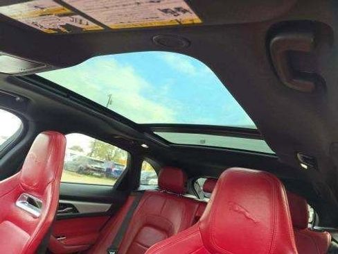 Used 2021 Jaguar F-PACE R-Dynamic S image 8