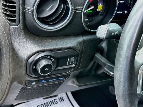 Certified 2023 Jeep Wrangler Unlimited Sahara w/ Cold Weather Group AWD/4WD image 11