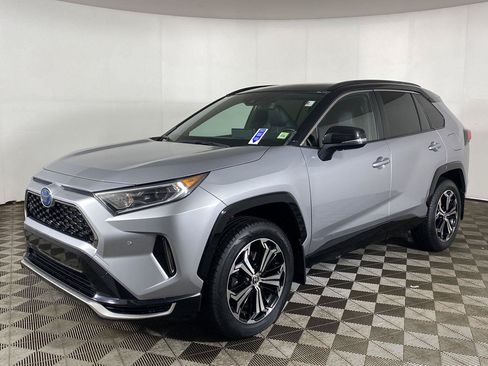 Used 2021 Toyota RAV4 XSE w/ Premium Package AWD/4WD image 2