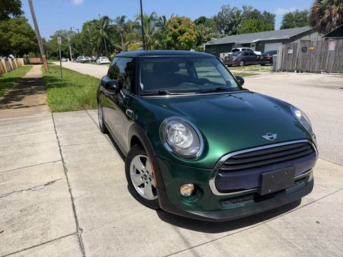 Used 2016 MINI Cooper 2-Door Hardtop FWD image 2
