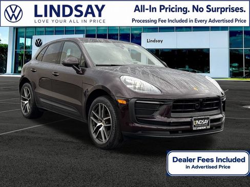 Used 2023 Porsche Macan AWD/4WD image 1