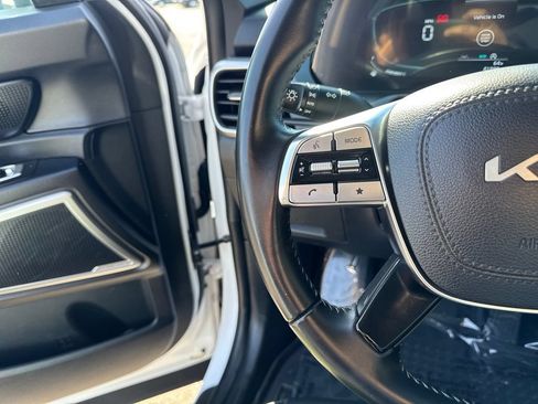 Used 2023 Kia Telluride LX FWD image 26