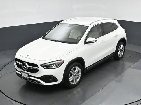 Used 2021 Mercedes-Benz GLA 250 4MATIC image 58