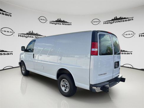 Used 2023 GMC Savana 2500 w/ Driver Convenience Package RWD image 2