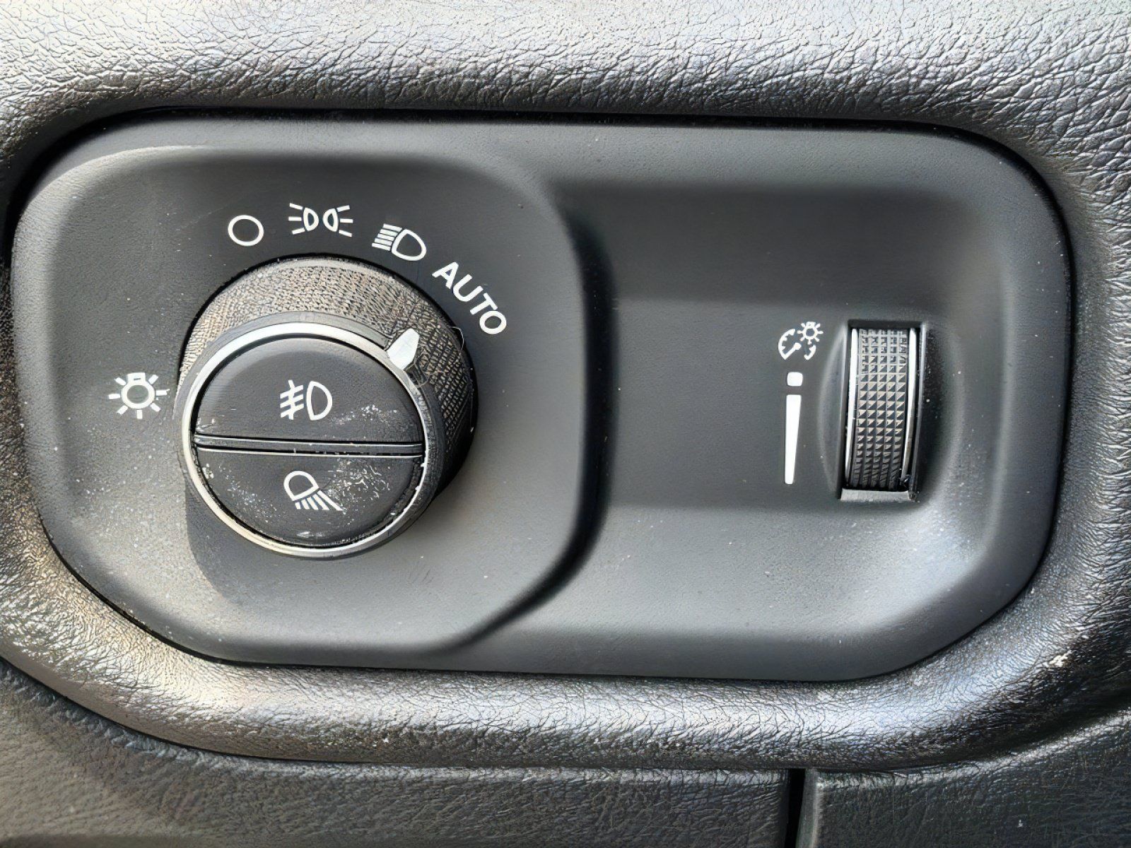 Used 2024 RAM 1500 Big Horn AWD/4WD image 21