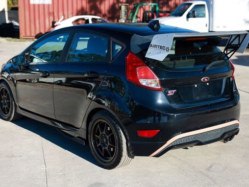 Used 2016 Ford Fiesta ST image 4