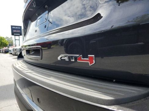 New 2026 GMC Yukon AT4 AWD/4WD image 9