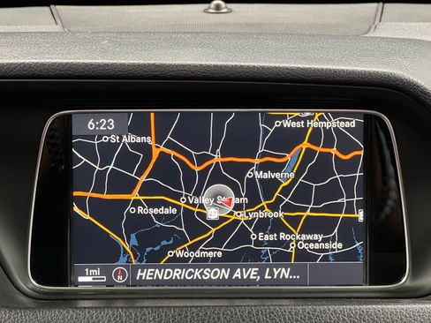 Used 2015 Mercedes-Benz E 400 4MATIC Coupe image 26