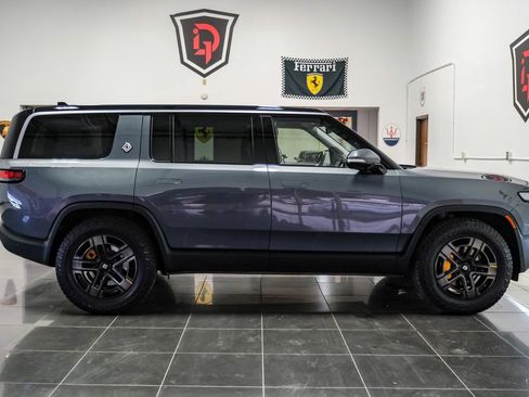 Used 2023 Rivian R1S Adventure image 9