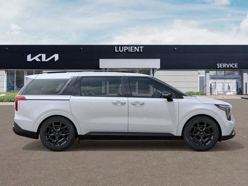 New 2026 Kia Carnival SX FWD image 10