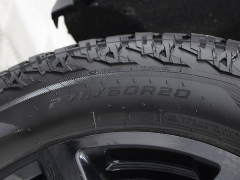 Used 2022 Chevrolet Silverado 1500 LT Trail Boss w/ Convenience Package II AWD/4WD image 40