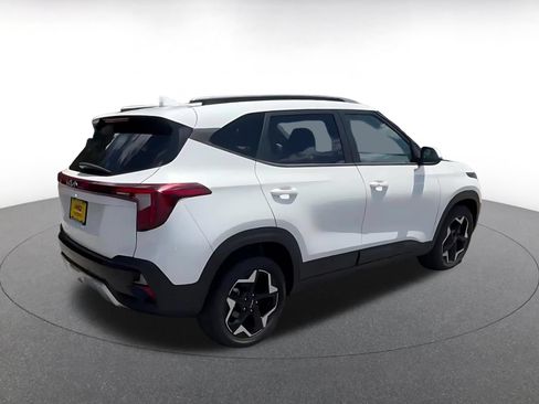 Used 2025 Kia Seltos S FWD image 15