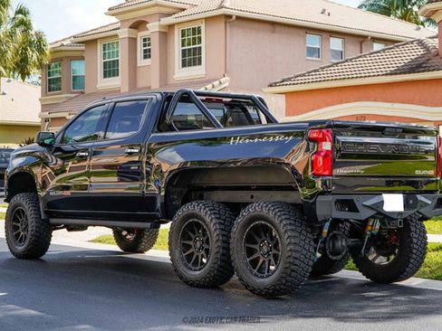Used 2019 Chevrolet Silverado 1500 High Country w/ Technology Package AWD/4WD image 6