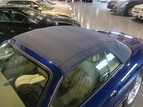 Used 2001 Jaguar XK8 Convertible image 49