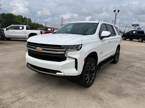 Used 2022 Chevrolet Tahoe LT AWD/4WD image 2