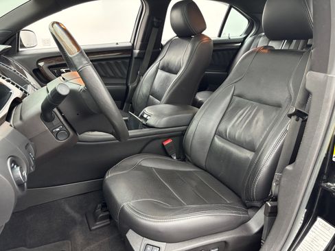 Used 2018 Ford Taurus Limited FWD image 18