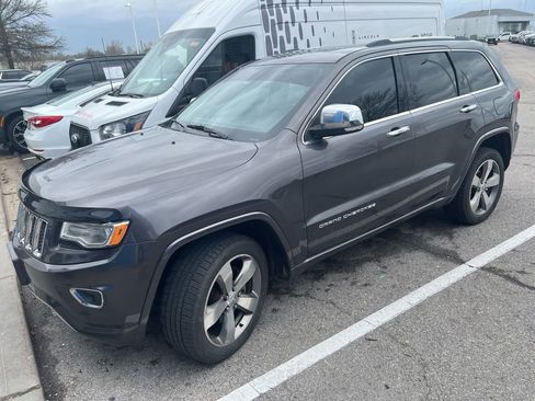 Used 2015 Jeep Grand Cherokee Overland image 2