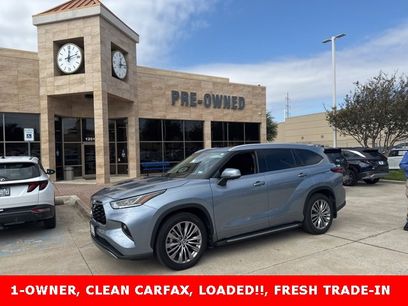 Used 2023 Toyota Highlander Platinum